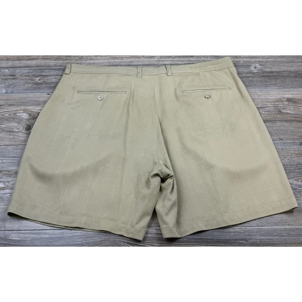 Tommy Bahama Silk‎ Blend Beige Pleated Shorts Size 40 Golf Resort Wear Preppy